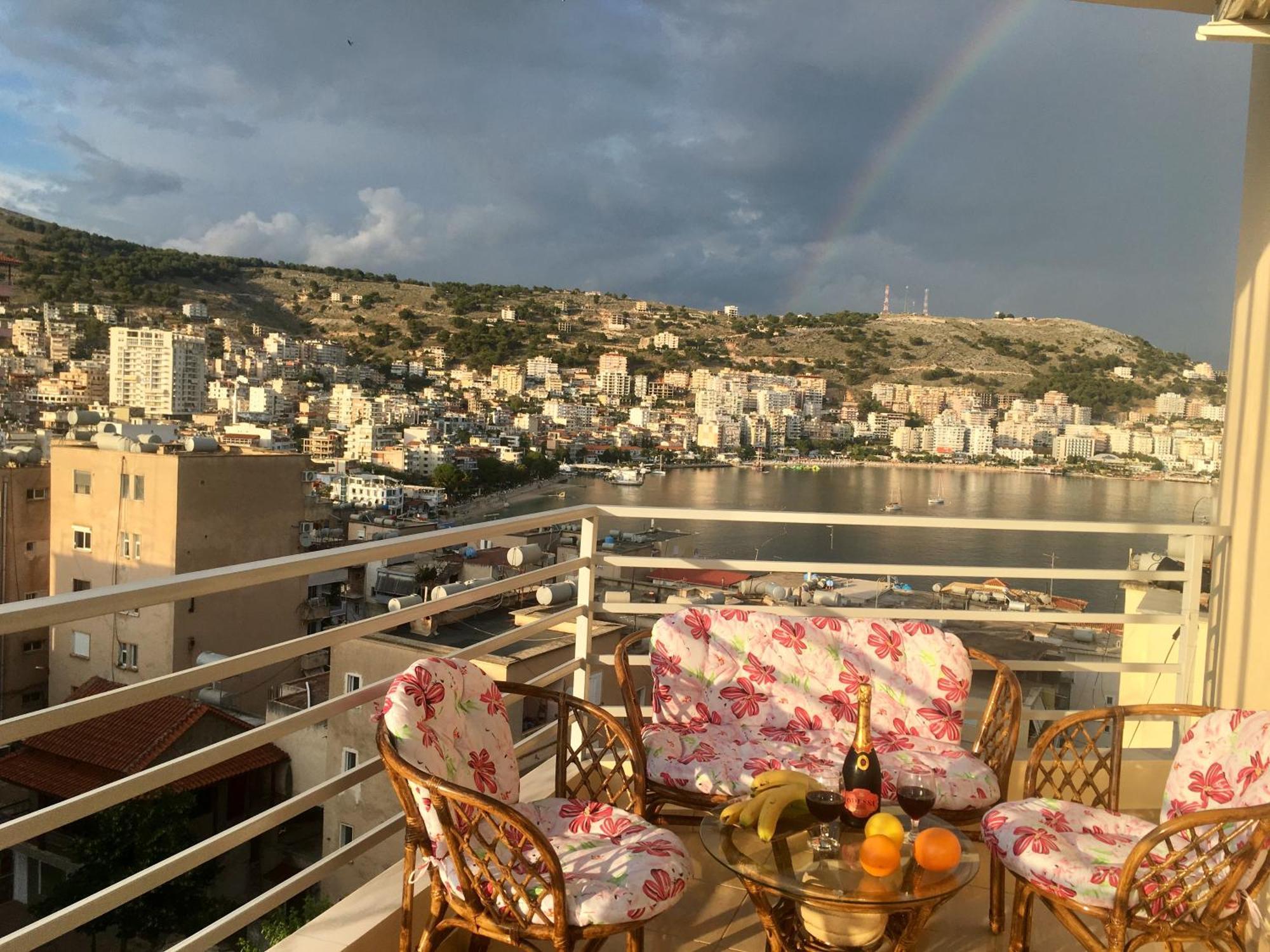 Luxury Holiday In Royal For King And Queen * Saranda